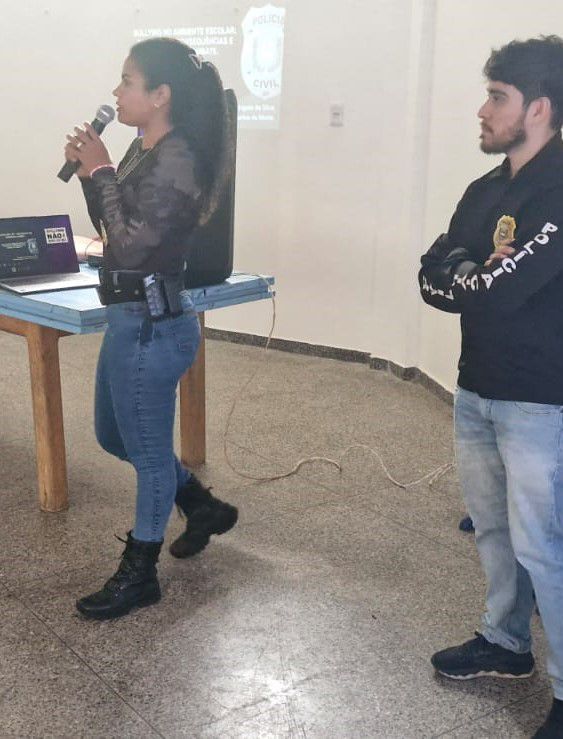 EM FERREIRA GOMES, POLÍCIA CIVIL E CONSELHO TUTELAR REALIZAM PALESTRA SOBRE “BULLYNG NO AMBIENTE ESCOLAR”